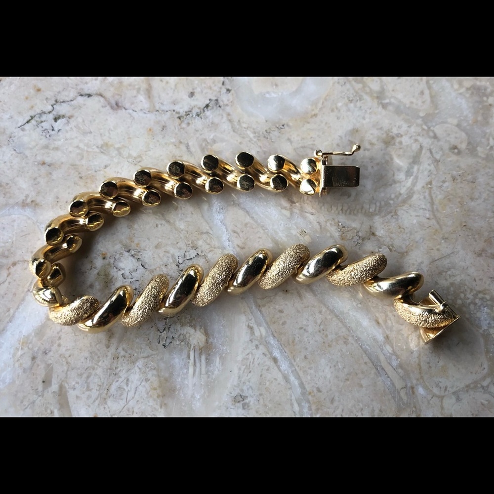 22Kt Gold Vermeil Macaroni Bracelet Like New - ITALY  Sterling Silver 925